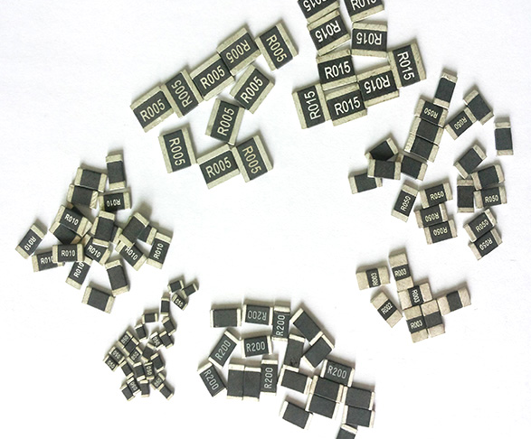 贴片精密电阻 阻值误差小，温度系数小，超高精度，超低温度变化率