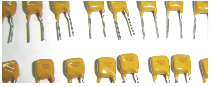 老式保险丝是什么材料的